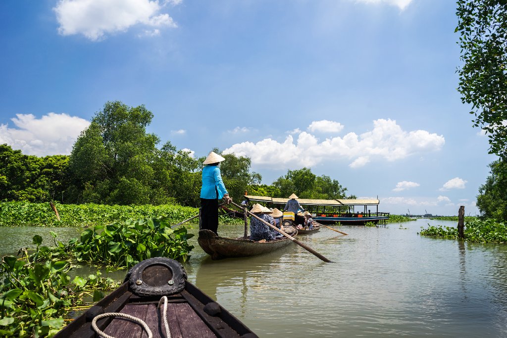 oferta vietnam zbor charter