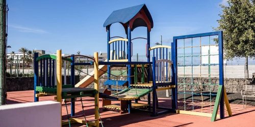 42_Services-and-facilities