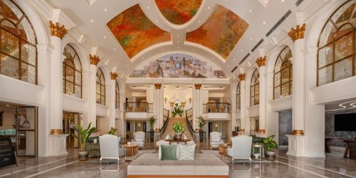 BRITISH COLONIAL NASSAU - TRAVEL COLLECTION 2
