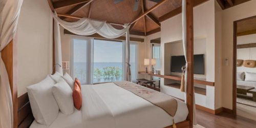 CRIMSON RESORT - TRAVEL COLLECTION 2