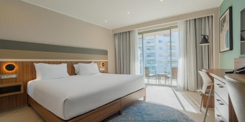 HOTEL DOUBLETREE BY HILTON - TRAVEL COLLECTION 2