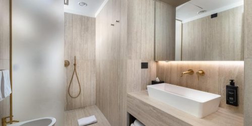 HOTEL GLAMORE - TRAVEL COLLECTION 4