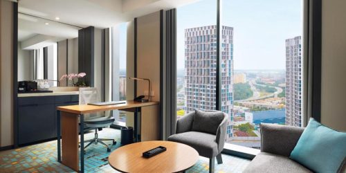 HOTEL HILTON - TRAVEL COLLECTION 2