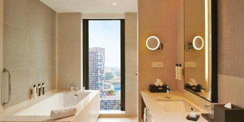 HOTEL HILTON - TRAVEL COLLECTION 3