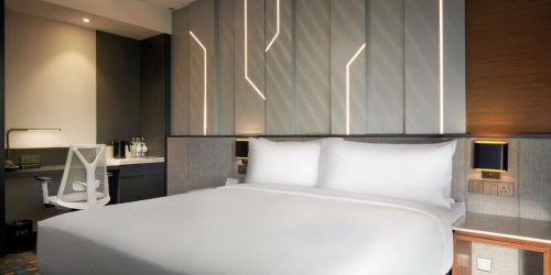 HOTEL HILTON - TRAVEL COLLECTION 6