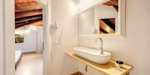 HOTEL IMPERIA SUITE - TRAVEL COLLECTION 4