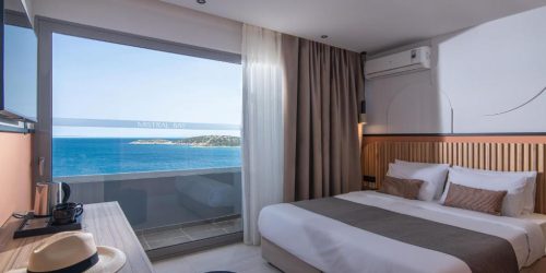 HOTEL MISTRAL BAY - TRAVEL COLLECTION 1
