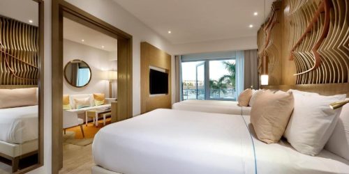 HOTEL PARADISUS - TRAVEL COLLECTION 2