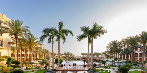 HOTEL TROPITEL - TRAVEL COLLECTION 1