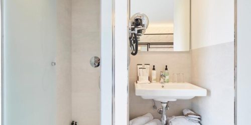 INVISA HOTEL - TRAVEL COLLECTION 3