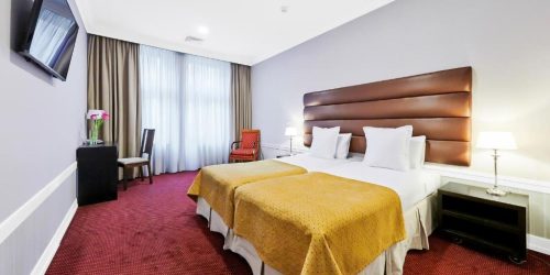 LA BOUTIQUE PRAGA - TRAVEL COLLECTION 1