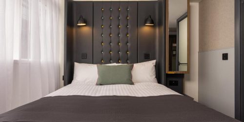 POINT A HOTEL - TRAVEL COLLECTION 1