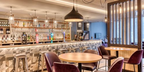 PREMIER INN - TRAVEL COLLECTION 2