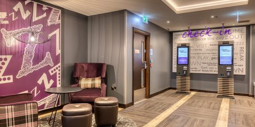 PREMIER INN - TRAVEL COLLECTION 4