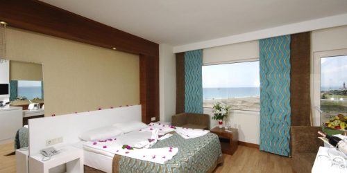 TRAVEL COLLECTION SEADEN SEA WORLD ROOM VIEW