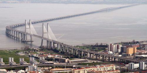 Vasco_da_Gama_Bridge_aerial_view