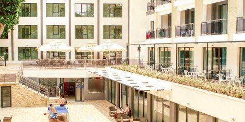 arena mar travel agency the courtyard