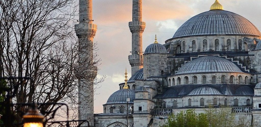 mosque, minarets, street lamps
